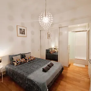 Hostal Private In Born - *
