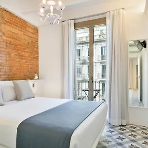 Uma Sagrada Familia Apartament *