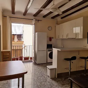 In Downtown 2 Bedrooms Ac 30 Nigths Min Apartament Barcelona