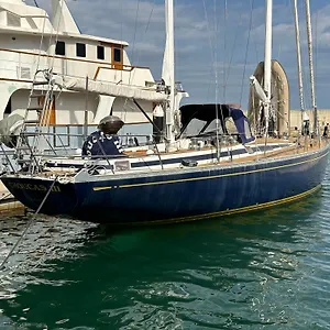 !perfect Sailboat To Relax At The Port Forum! Botel