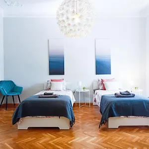Hostal - Pau Claris Barcelona