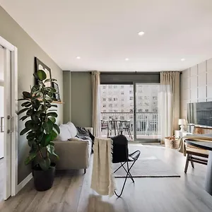 Apartamento Oreneta - 1 Bedroom And Pool In Les Corts