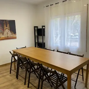 Daire Tarradellas Sants Estacio Barselona