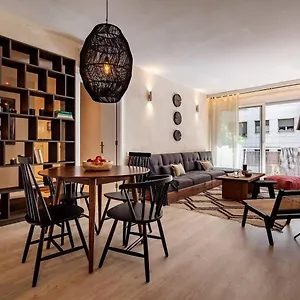 Apartment Rissani - 2 Bedrooms In Sant Gervasi Barcelona