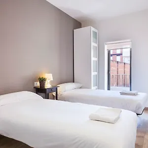 Hotel Dingdong Fira 3*