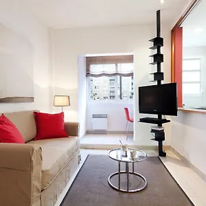 Key Sagrada Familia / Sicilia 348 Apartamento *