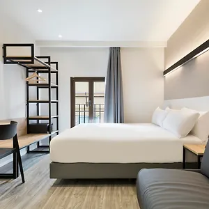 Otel Acta Bcn 40 Barselona