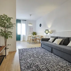 Bbarcelona Clot Apartment *