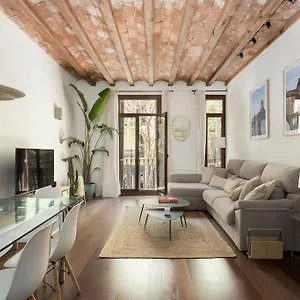 Apartment New Charming & Cozy Gem Central Location *