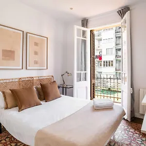 Apartment Sagrada Familia- Emblematic And Charming Catalan Barcelona