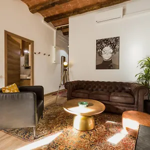 Magalhaes - Trad Flat In Poble Sec, Near Ramblas Apartamento Barcelona
