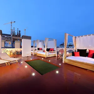 Castro Exclusive Residences Spa Sagrada Familia 5* Barcelona