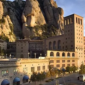 Abad Cisneros 3*