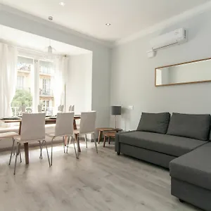 Apartamento Go Bcn Rossello Barcelona