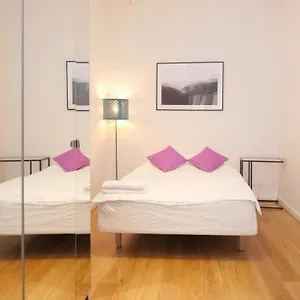 Old Town 4-bedroom Apartament Barcelona