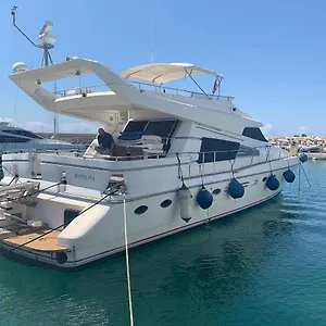 Bateau-hôtel Luna Badalona