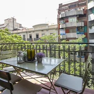 41ara1029 Stunning & Renovated In Sagrada Familia *