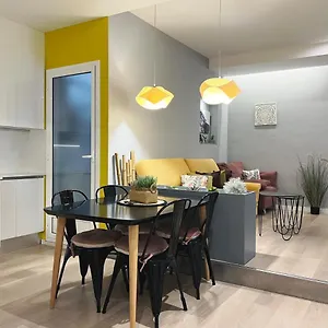 Stay U-Nique Apartments Sants