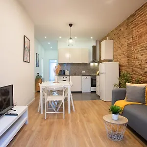 Apartament 2sic1033 - Bright Flat Near Sagrada Familia