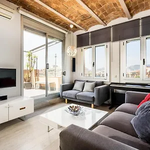 Stunning 2-bedroom With Two Terraces * Barcelona