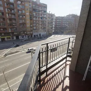 Meridiana Clot 4 Bedrooms 2 Bathrooms Apartament
