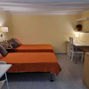 2 Beds 1 Sofabed Downtown 31 Nigths Min Apartament Barcelona