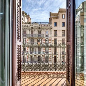 Gorgeous 4bed 4bath Close To Center Apartament