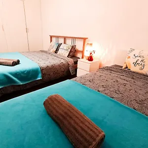 By Plaza Real Budget Ostello Barcellona