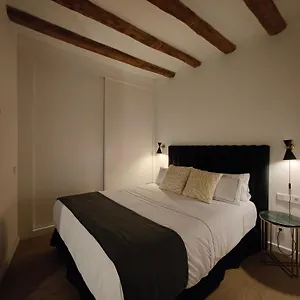 Luxury 2br&2washrooms City Center