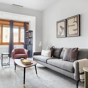 Blueground La Dreta De Leixample Furnished Bcn-112 Apartment Barcelona