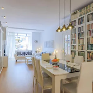 Aparteasy - Private Terrace, 3 Bedrooms, Eixample * Barcelona
