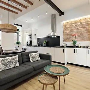 Apartment Poble Sec Charming Apartment *