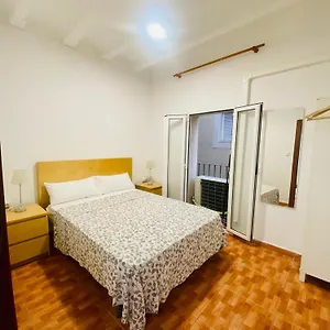 Apartment 031 Center Barca 4 1 *