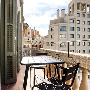 Luxury 2br Born Area Apartament