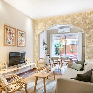 Spacious & Sunny With Terrace In The Center * Barcelona