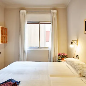Spacious 3brapartment In Poblesec With Balcony
