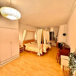 Casa Clot Homestay *