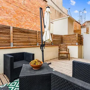 Apartment Elegance 2br With Rooftop Terrace