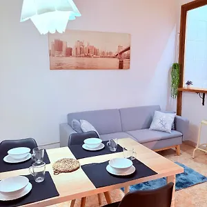 Amazing And Stylish Flat For 4 People With Breakfast Included 2 Blocks Away From Poblenou * Barcelona