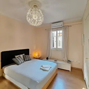 Elegant Rambla Badal דירה