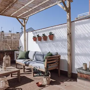 Nerja - 1 Bedroom And Terrace In Sant Gervasi Appartamento