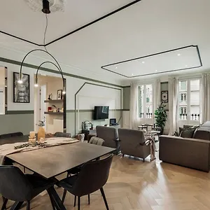 Apartmán Mavi - 2 Bedrooms And Balcony In Eixample Dreta