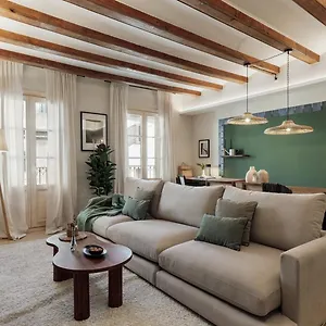Izmit - 2 Bedrooms And Balcony In Sant Pere Apartamento