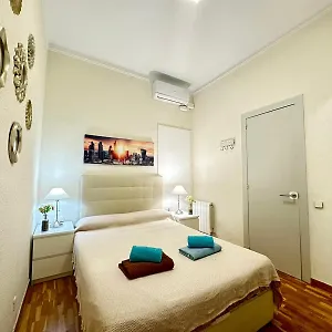 לינה וארוחת בוקר Aribau ברצלונה