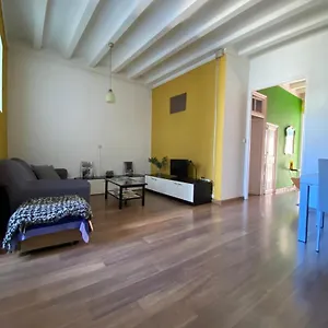 Apartament Moderno En *
