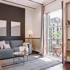Moumour - 2 Bedrooms In Eixample Dreta * Barcellona