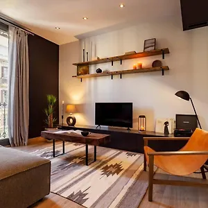 Hegra - 2 Bedrooms, Balcony In Eixample Esquerra *