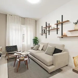Apartmán Lourdes - 3 Bedrooms In Sant Gervasi