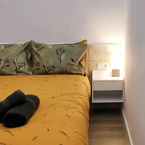 Apartament Sant Antoni 3 - Downtown Barcelona. Modern Barcelona