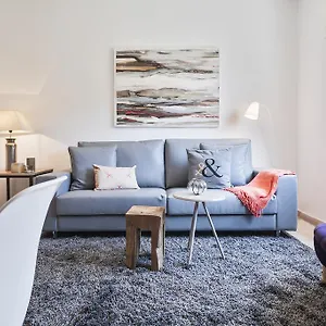 Charming & Quiet Park Guell Apartment *